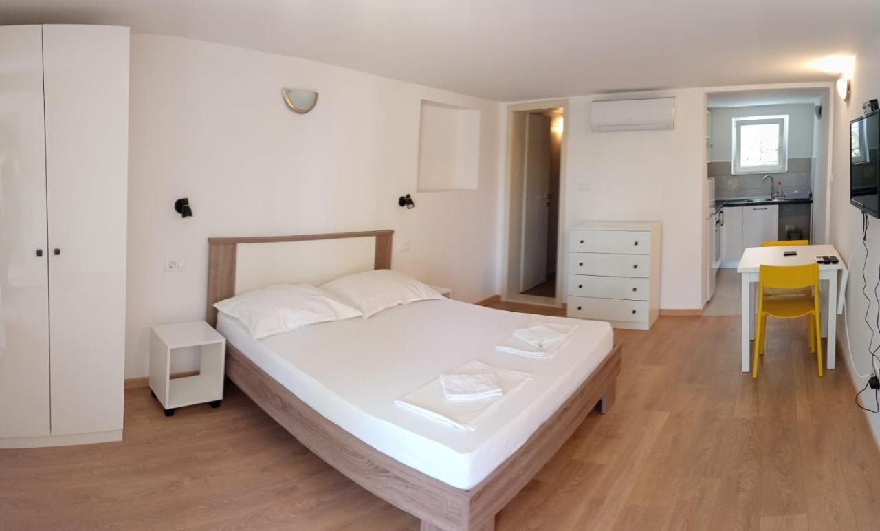 Apartmani Jure Peric Duce Exterior photo